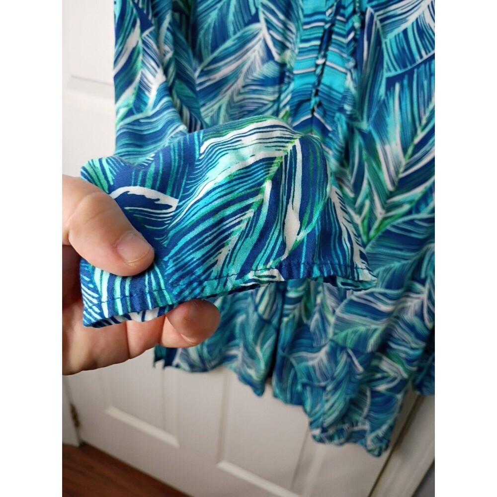 La Blanca Woman M* Tunic Swim Coverup Teal Leaf V Lace Front LS Stretch Beach - Picture 5 of 8